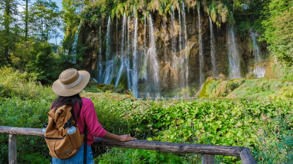 Diferencias turismo sostenible y regenerativo