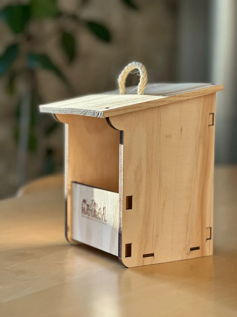 Caja Nido para Petirrojo y Colirrojo