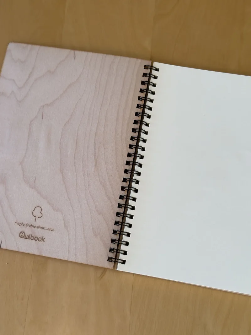 Cuaderno con tapas de Madera